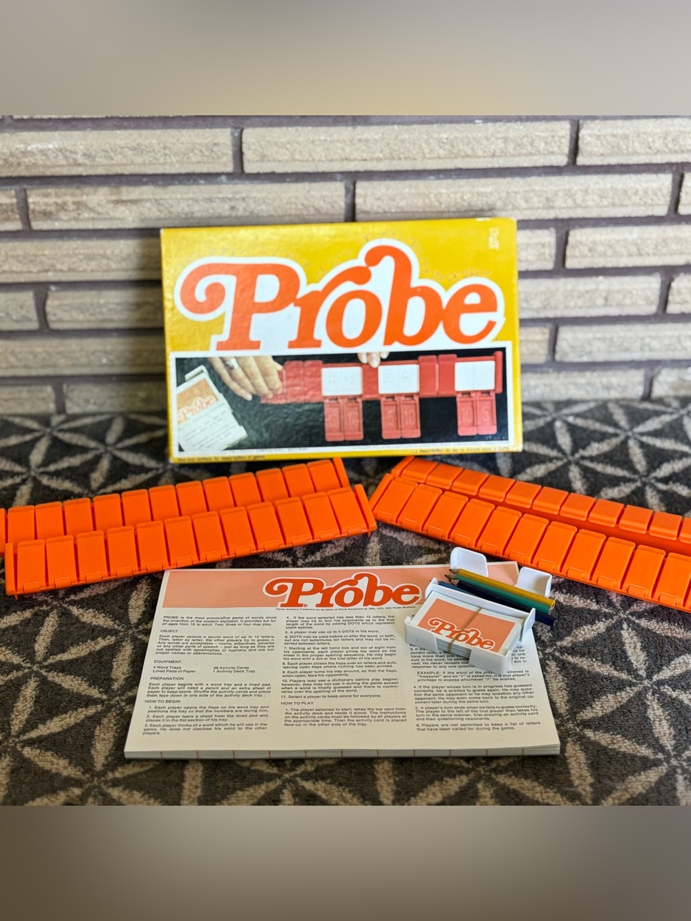 70's Probe Game - 2 - 4 players - Word Game - Parker Brothers Game - Bilingual